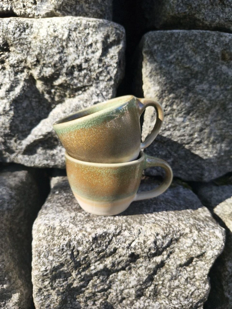 Espresso hrníček – hnědozelený