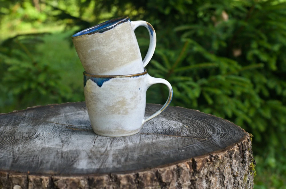 Hrnek zevnitř modrý, 300 ml