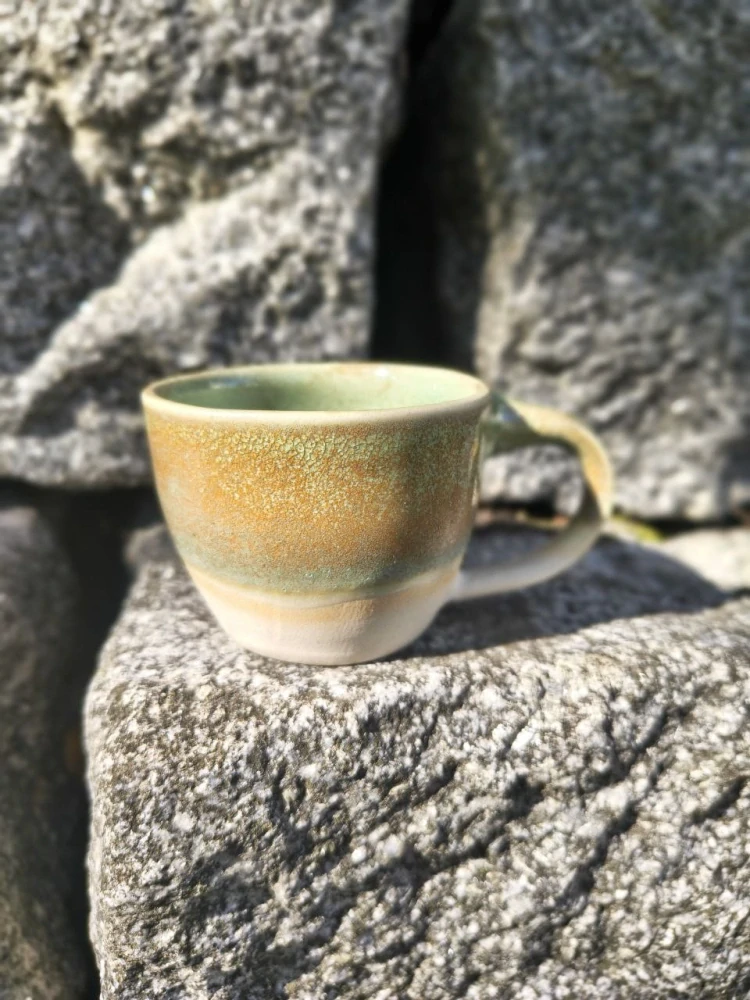 Espresso hrníček – hnědozelený